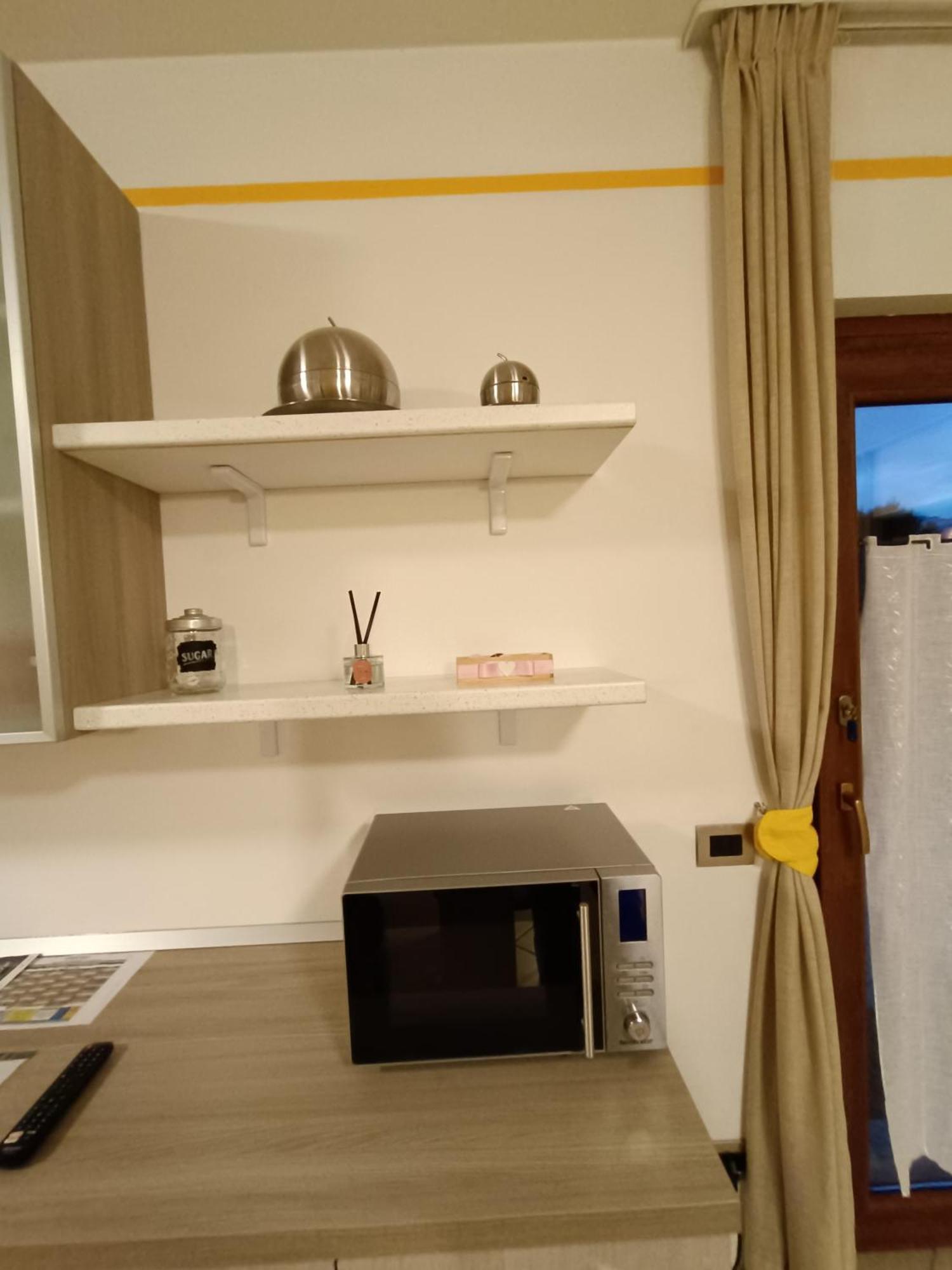 Pisolo Selvaggio Apartman Tirano Szoba fotó
