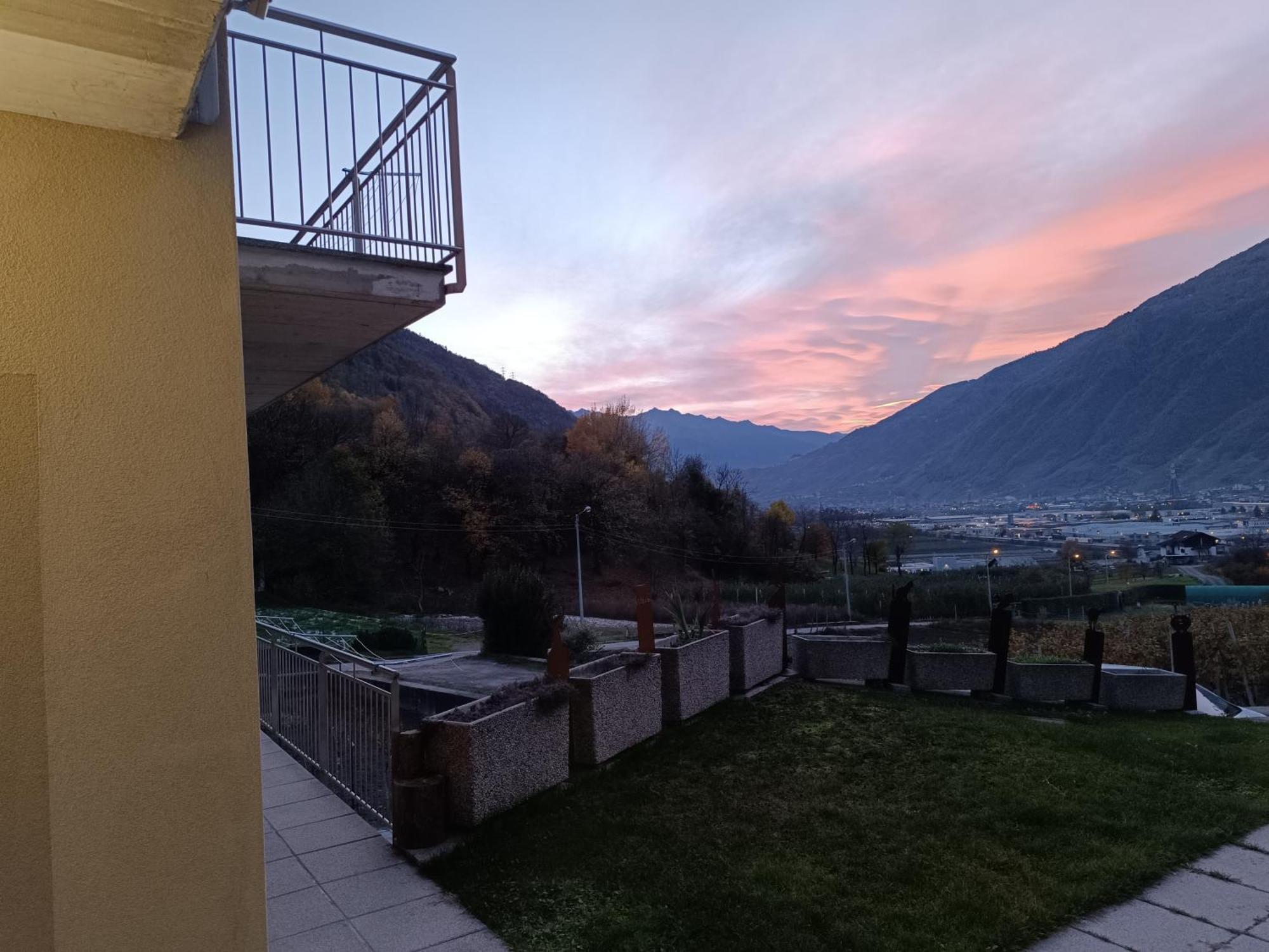 Pisolo Selvaggio Apartman Tirano Szoba fotó