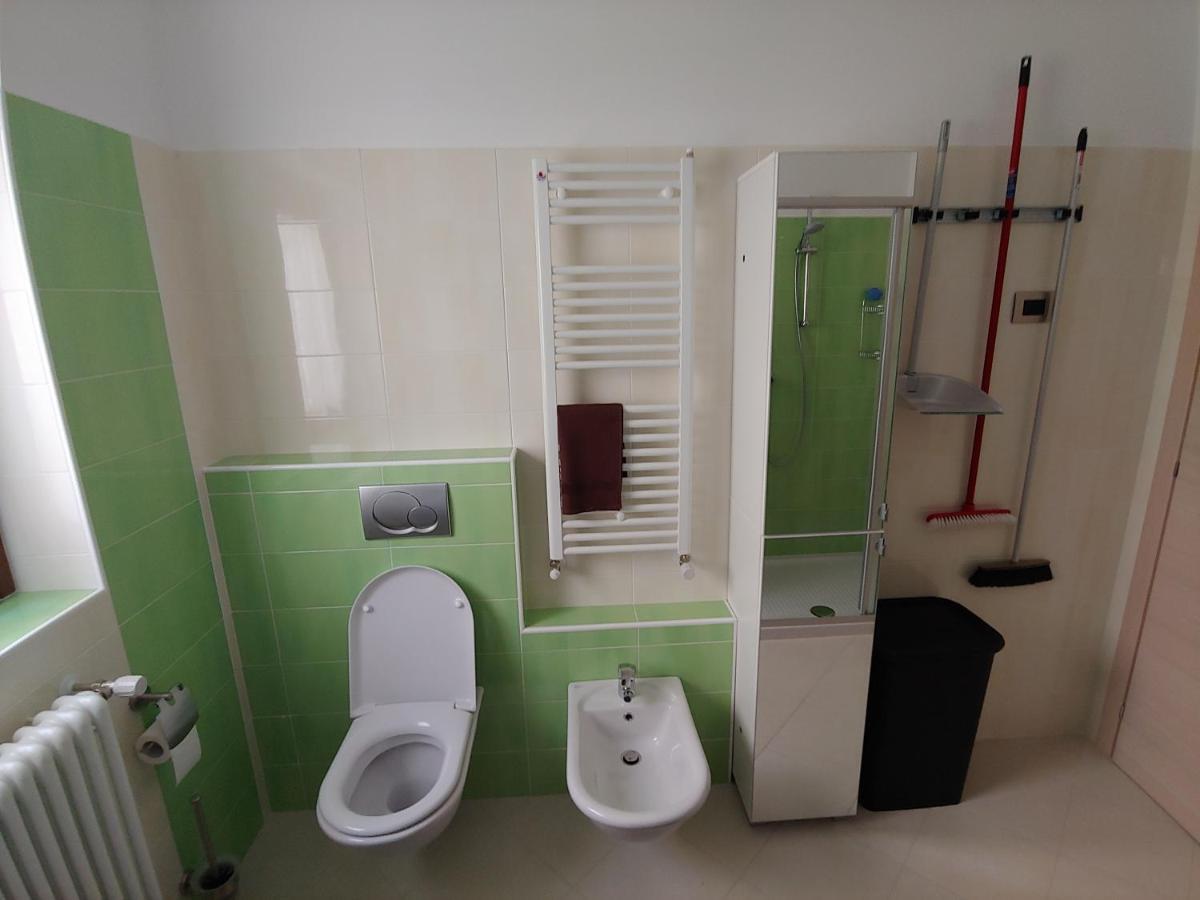 Pisolo Selvaggio Apartman Tirano Kültér fotó