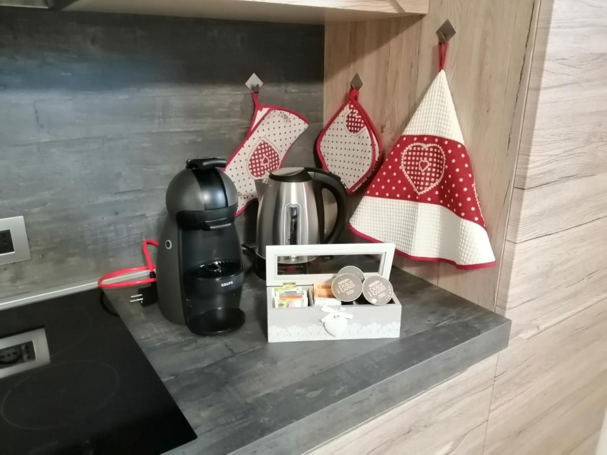 Pisolo Selvaggio Apartman Tirano Kültér fotó
